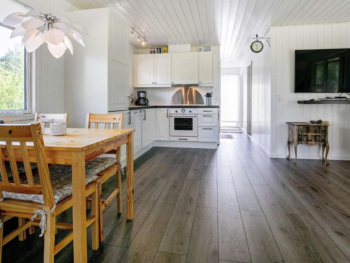 4 Person Holiday Home In L S Laeso Luaran gambar